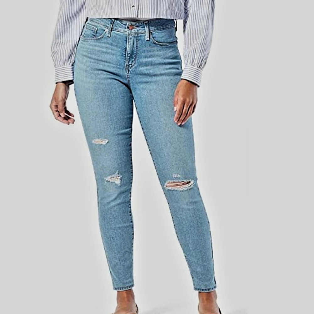 Signature by Levi Strauss Gold Label Jeans